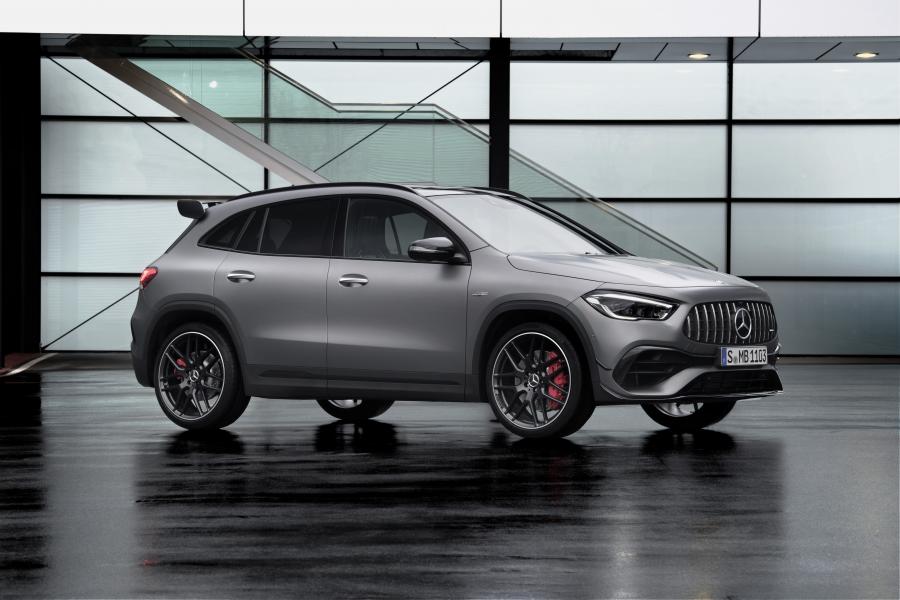  Mercedes-AMG GLA45 S 4Matic+ Aerodynamic Package (H247) 2020 года  (WW) (фото 1 из 23)